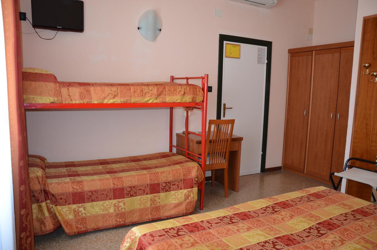 Hotel Lorenzo Celle Ligure Kültér fotó